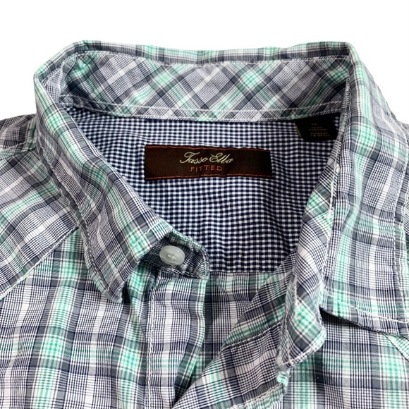 SOLD🎈Men’s Button Down XL Shirts Bundle Of 3 - Picture 4 of 15